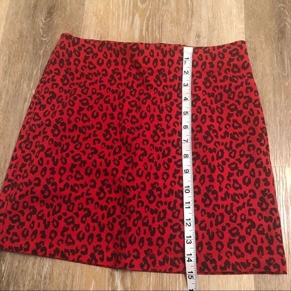 Forever 21 red Leopard cheetah animal print mini denim jean skirt -S - Picture 3 of 7